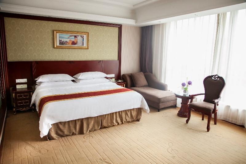 Vienna International Hotel Shanghai Pudong Xiupu Road Exterior photo